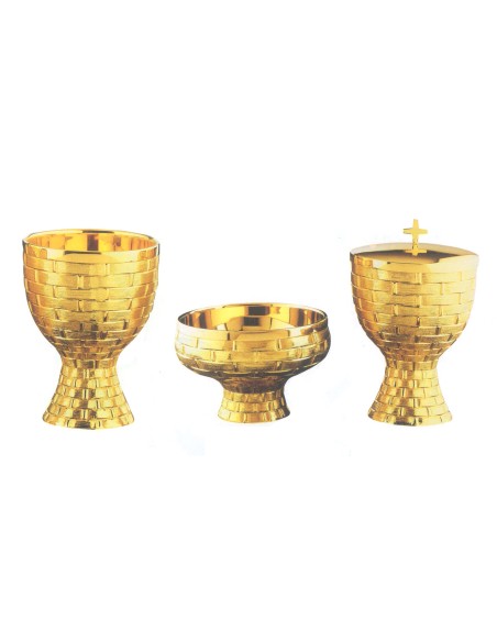 Caliz Metal Dorado Liso Nudo A Rayas Y Base Punteada Altura 16. 5Cm Con Patena