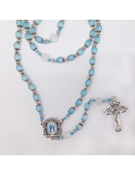 Rosario Cristal Liso Satinado Azul 6m Con Copetas Pater Blanco 8mm