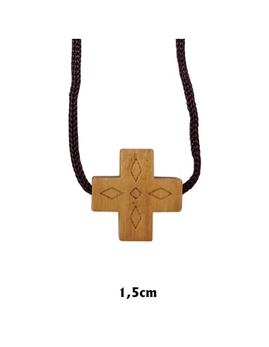 Cruz Madera Clara Cuadrada Grabado Interno Ambas Caras 15x14mm Con Cordon