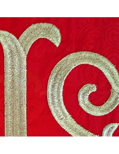 Casulla adamascada bordada JHS roja