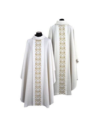 Casulla Bordada Con Galon Uvas En Rectangulo Blanca Kor 065