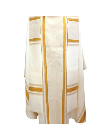 Casulla Estampada Tipo Damasco Rayado En Vertical N368 Blanca