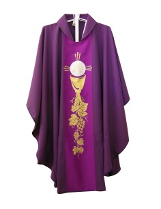 Casulla Estampada Con Galon...