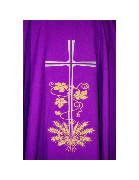 Casulla Cruz Larga Con Hojas De Parra Y Espigas En Base Morada