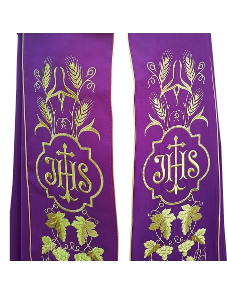 Capa Pluvial Bordada Jhs Con Cruz Larga En Roseton Espigas Y Uvas Morada