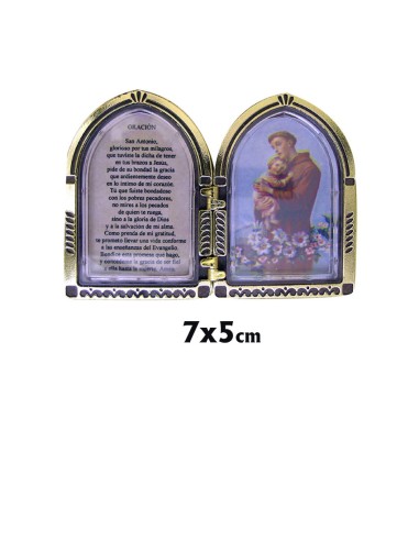 Capilla Marron Con Cruces Doradas...