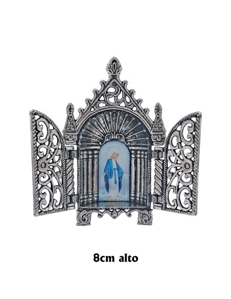 Capilla metal calada con puertas